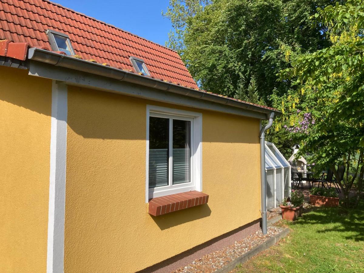 Ferienhaus -Villa Huehnerstall- Hessenburg Екстериор снимка